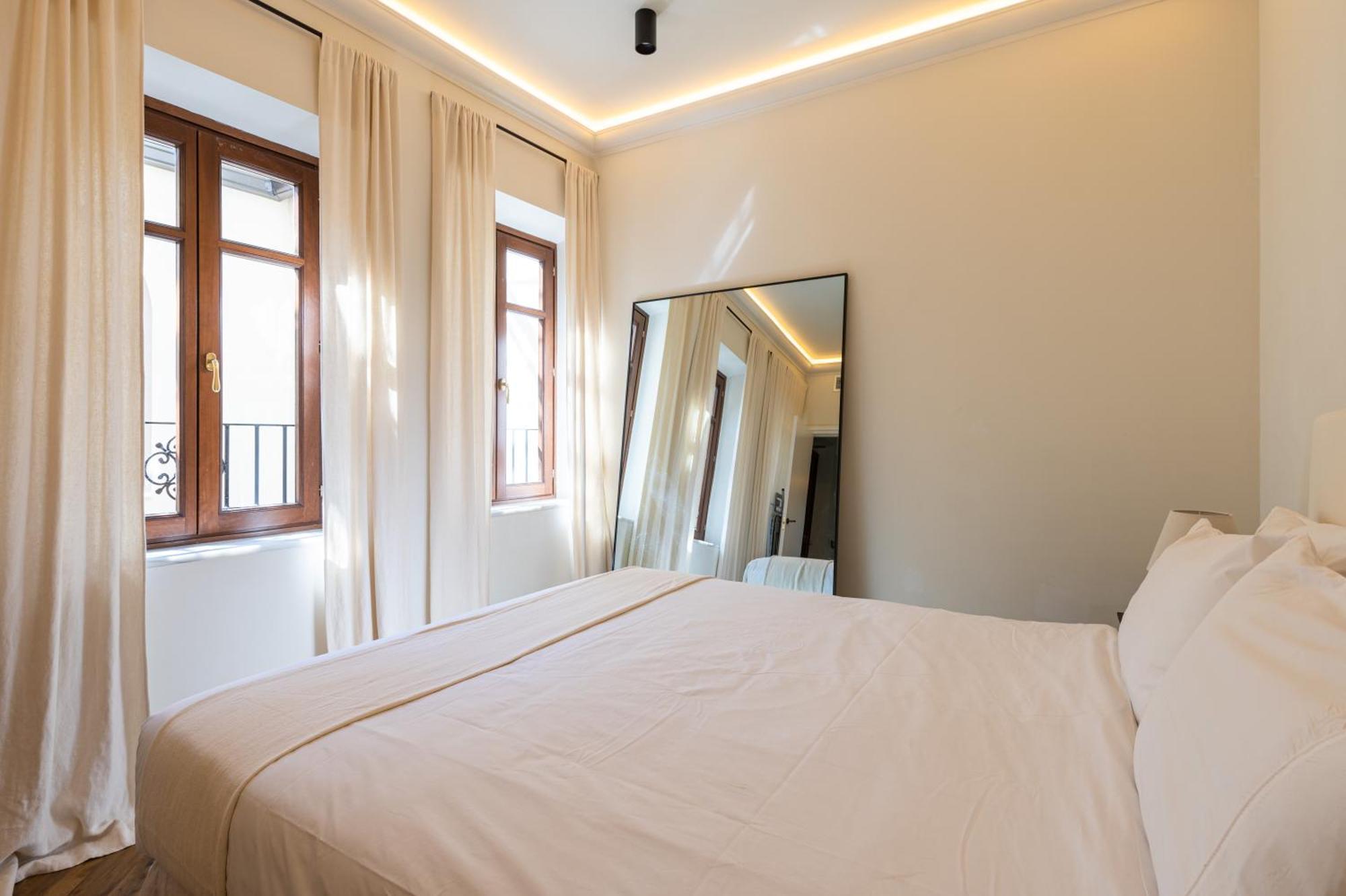 Apartamentos Gravina 56 Seville Exterior photo